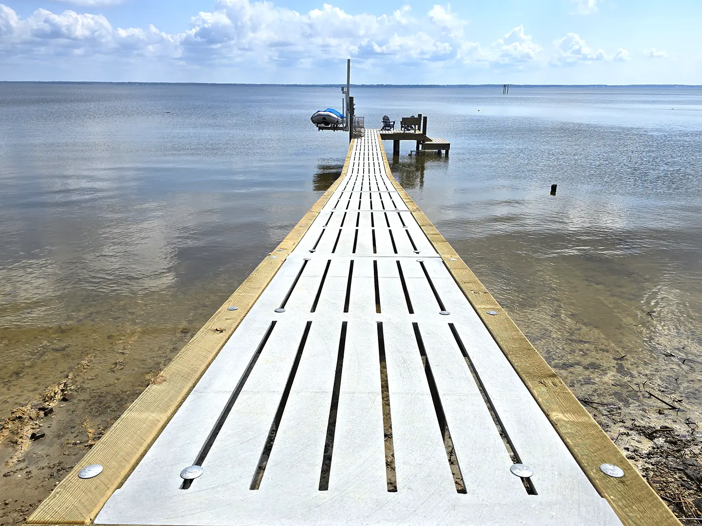 Hog Slat Boating & Fishing Dock on Neuse River