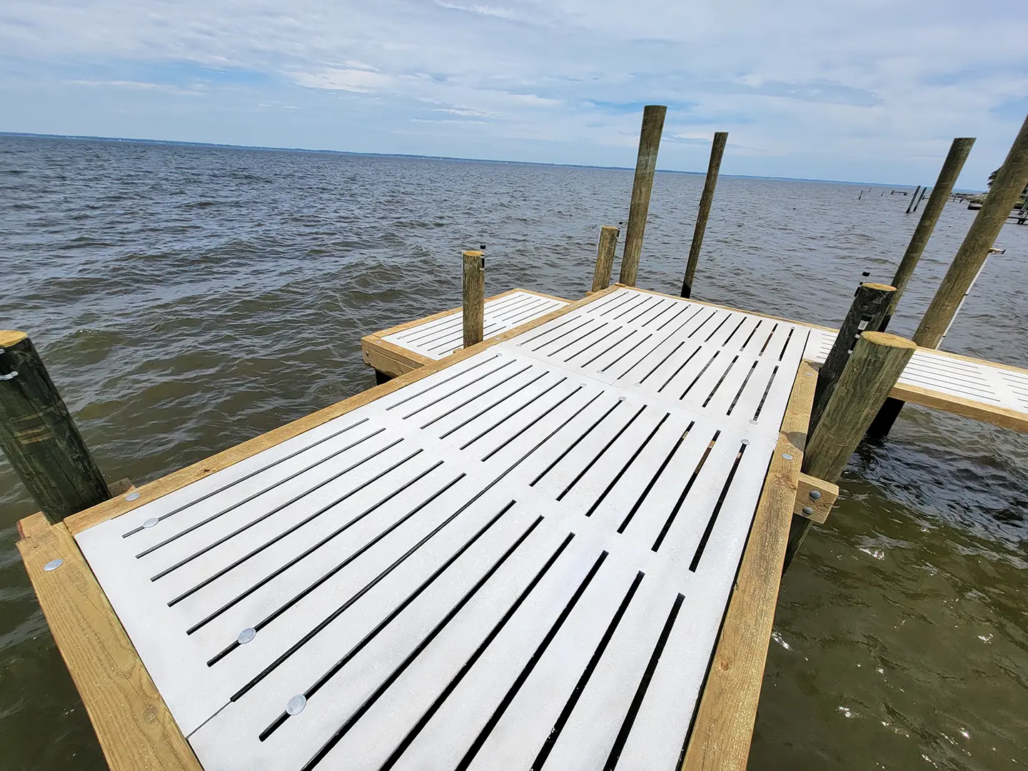 Small Platform Dock 30 Small Platform Dock on Neuse River