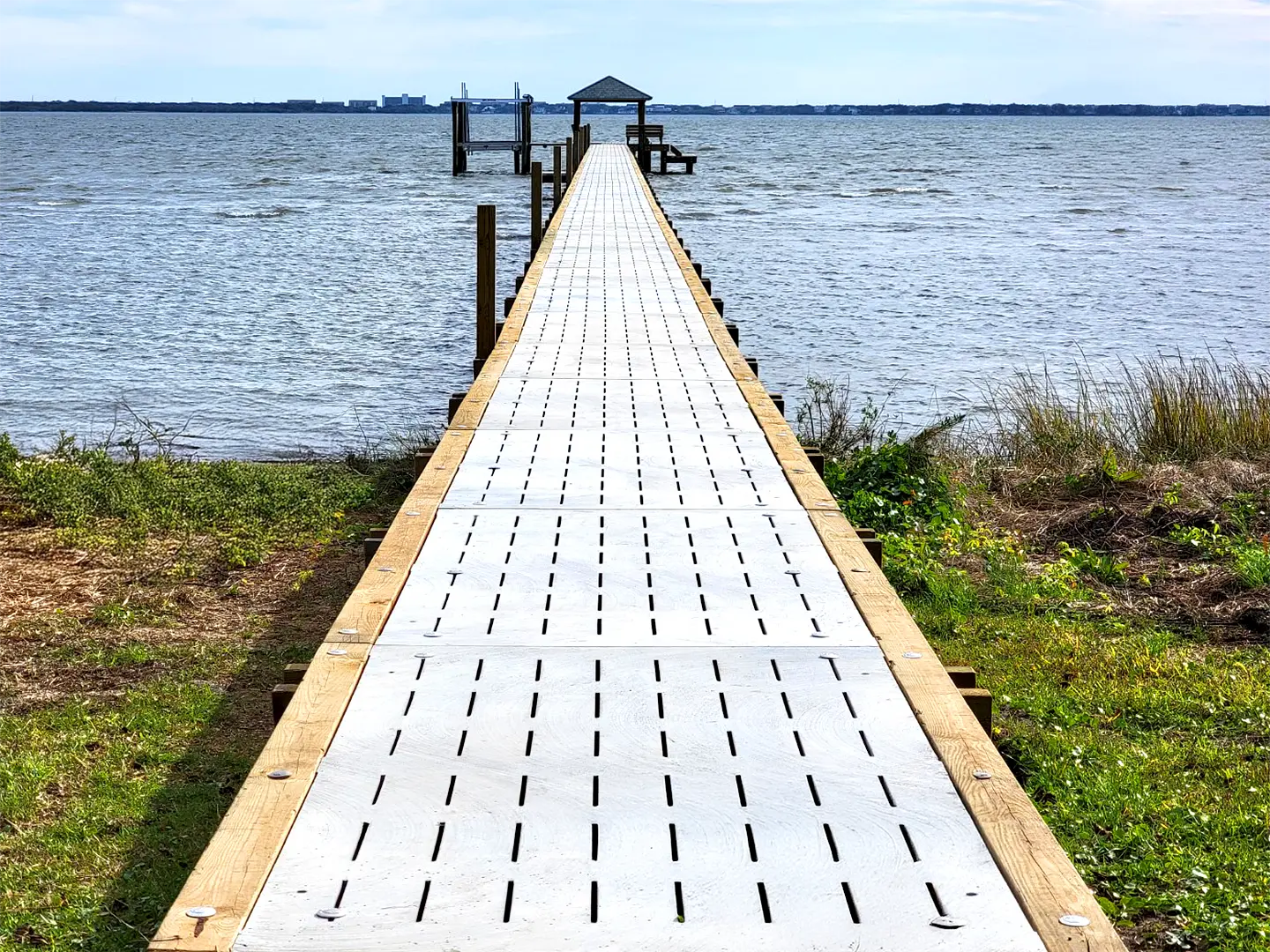 400' Dock with Boat Lifts 56 400' Hog Slat Dock with Boat Lifts on Bogue Sound in Newport