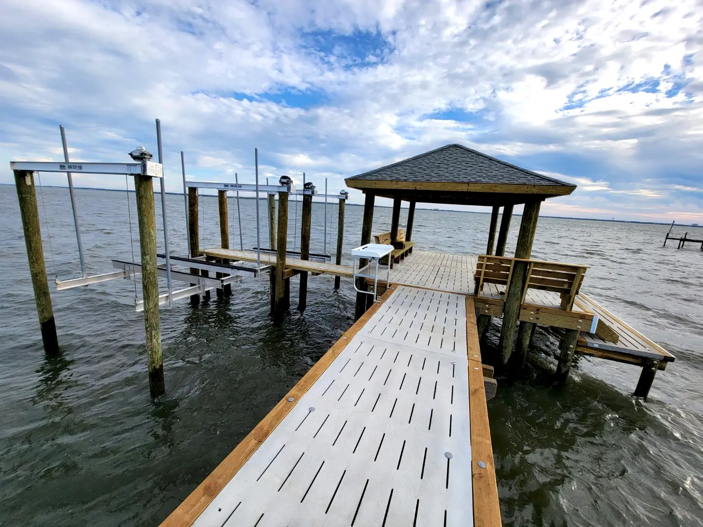 400' Dock with Boat Lifts 60 400' Hog Slat Dock with Boat Lifts on Bogue Sound in Newport