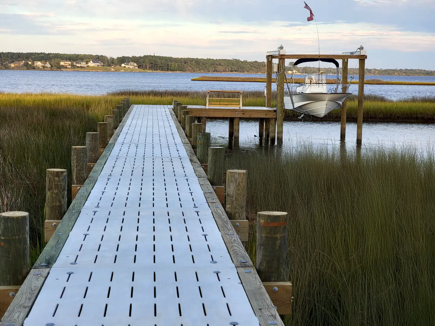 Dock + Lift in Swansboro 41 Hog Slat Dock + Boat Lift in Swansboro