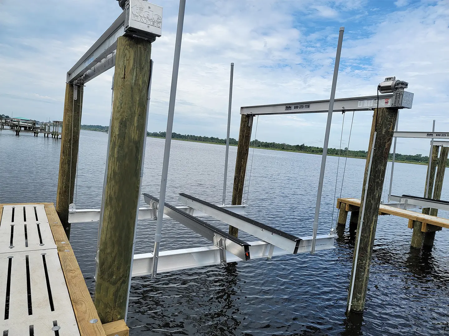Private Marina + Boat Lifts 57 Private Trent River Marina with Boat Lifts