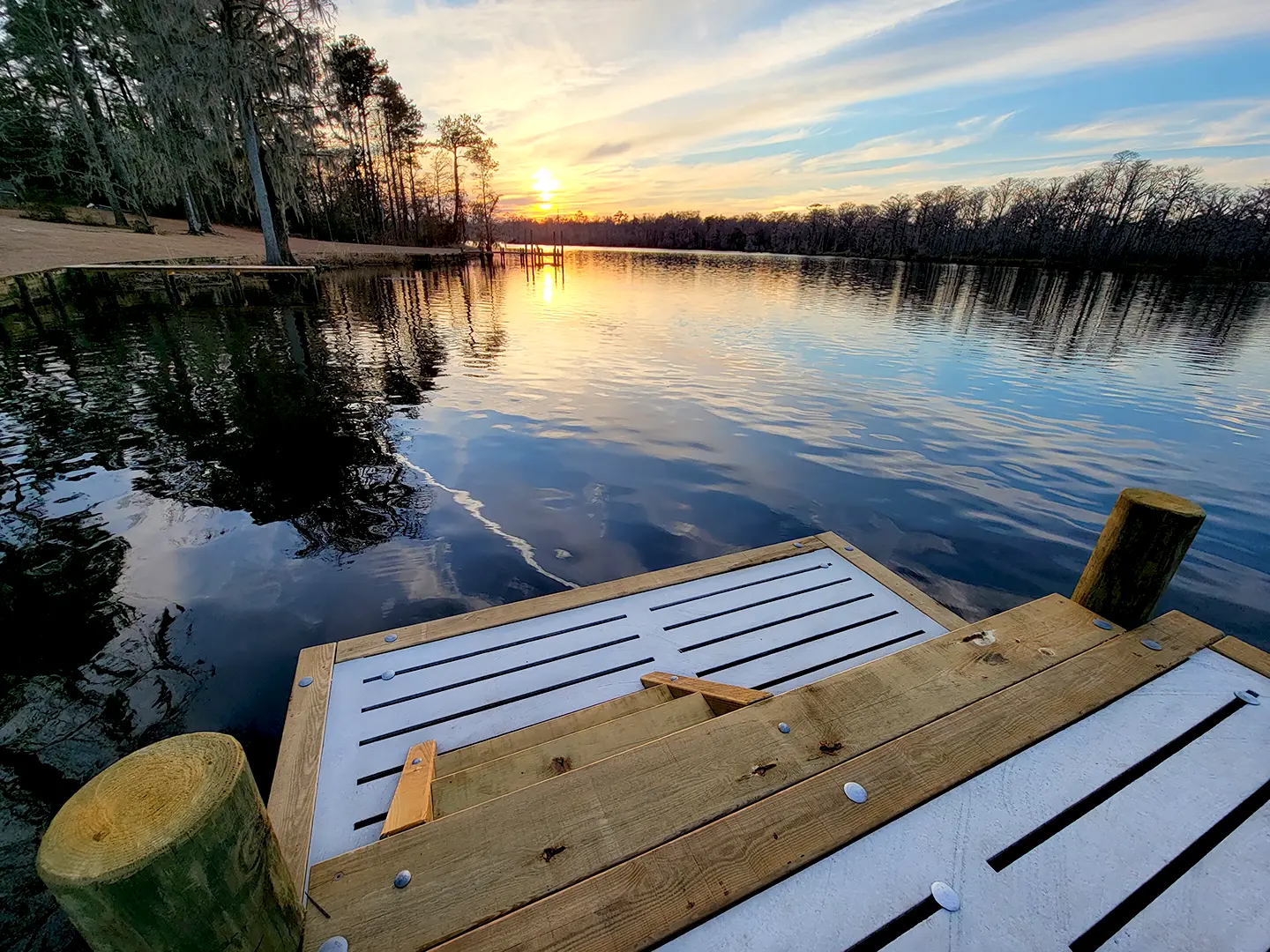Boathouse + Lift Dock 50 Boathouse + Boat Lift Hog Slat Dock on Wilson Creek